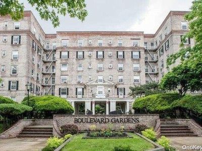 30-15 Hobart #3H, Woodside, NY, 11377