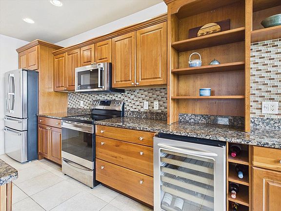 5th image of 9213 Crosswinds Ln APT 202