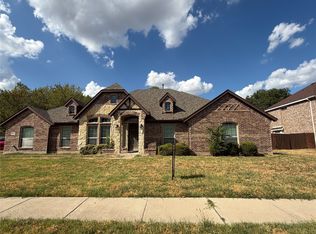 1253 Carriage Creek Dr, Desoto, TX 75115