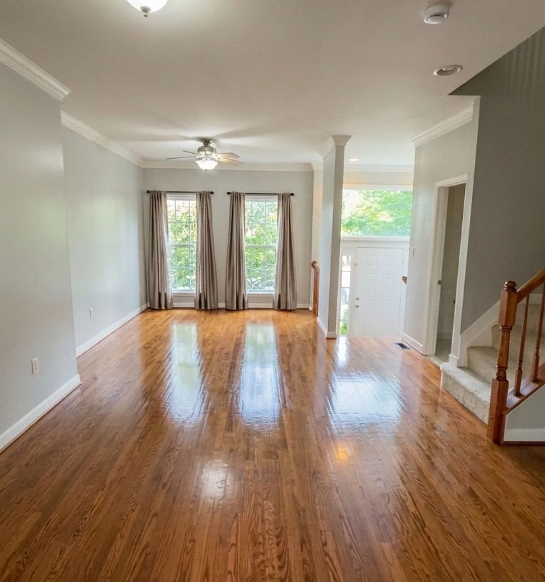 3 bed, 2.5 bath, 2000 sqft, $2,700 — Photo 3