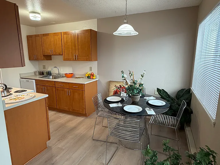 Willow Terrace — Photo 6