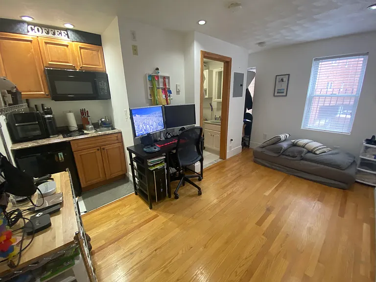 20 Hanover Ave #5 — Photo 17