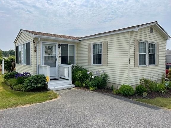 2nd image of 17 Stevens Way
