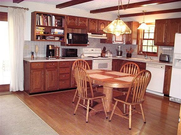 Kitchen/Dining 16x13