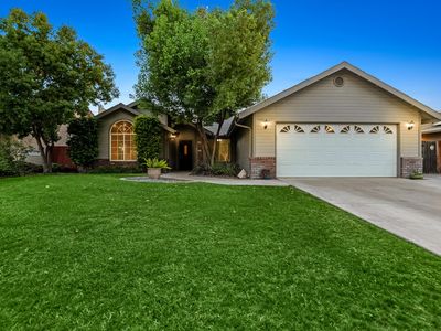 504 Lone Oak Court, Exeter, CA, 93221
