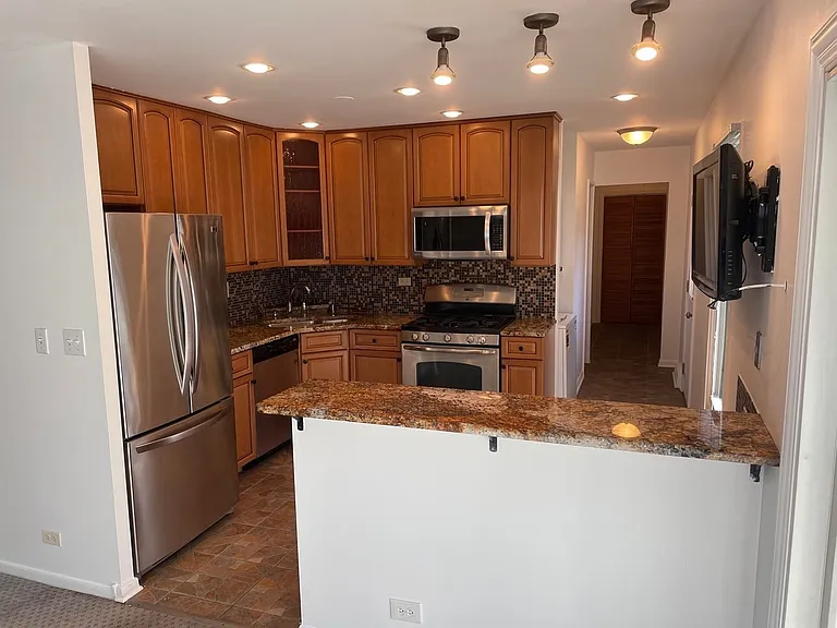 63 Saint Marys Pkwy — Photo 7