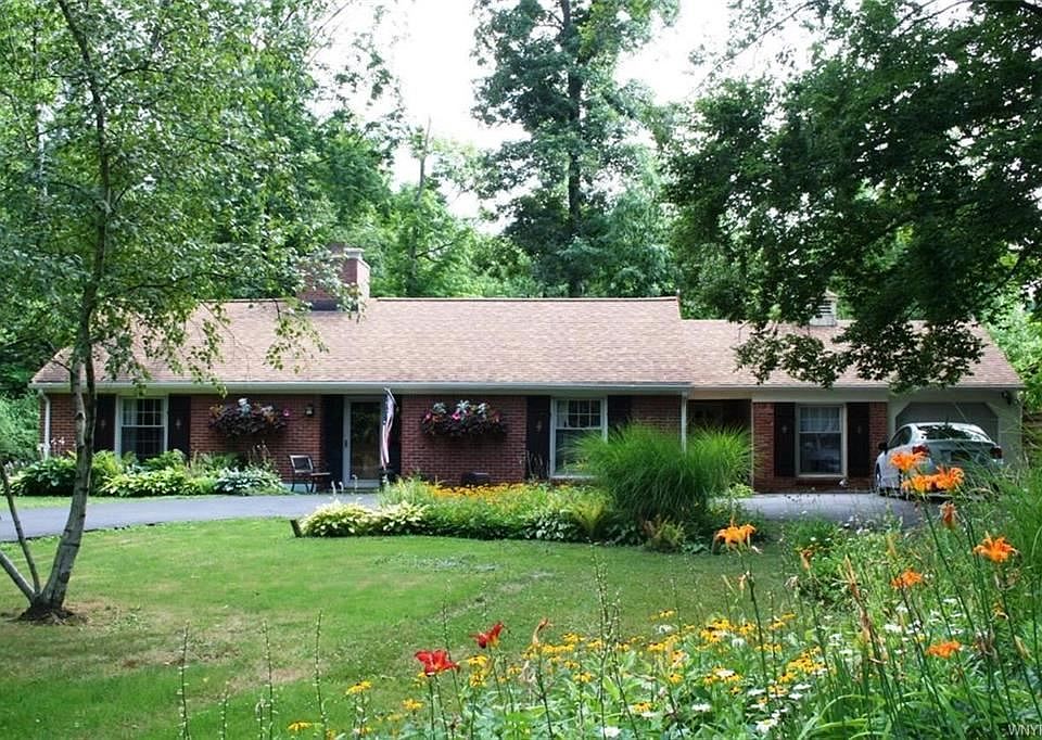 1st image of 319 Elmhurst Dr