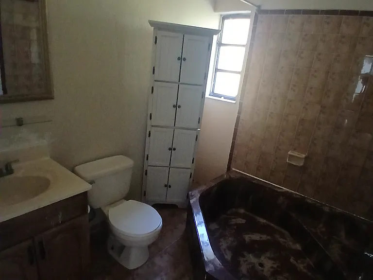 3850 SW 107th Ave — Photo 7