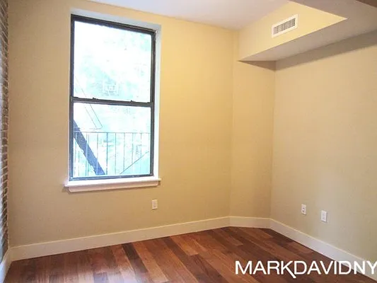 Rented by Mark David | media 56