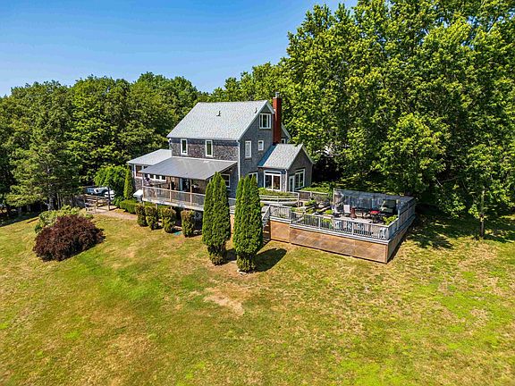 3rd image of 481 Chute Rd