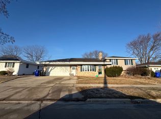 901 S Theodore St, Appleton, WI 54915