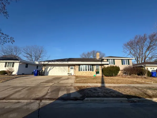 901 S Theodore St, Appleton, WI 54915