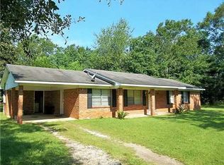 5701 McDonald Cir, Moss Point, MS 39562