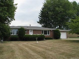 75 Mill Rd, West Seneca, NY 14224