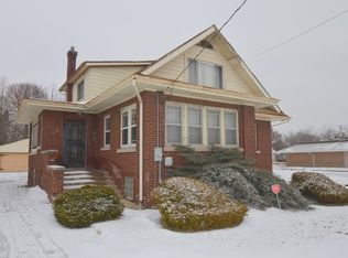 2913 W State St, Rockford, IL 61102