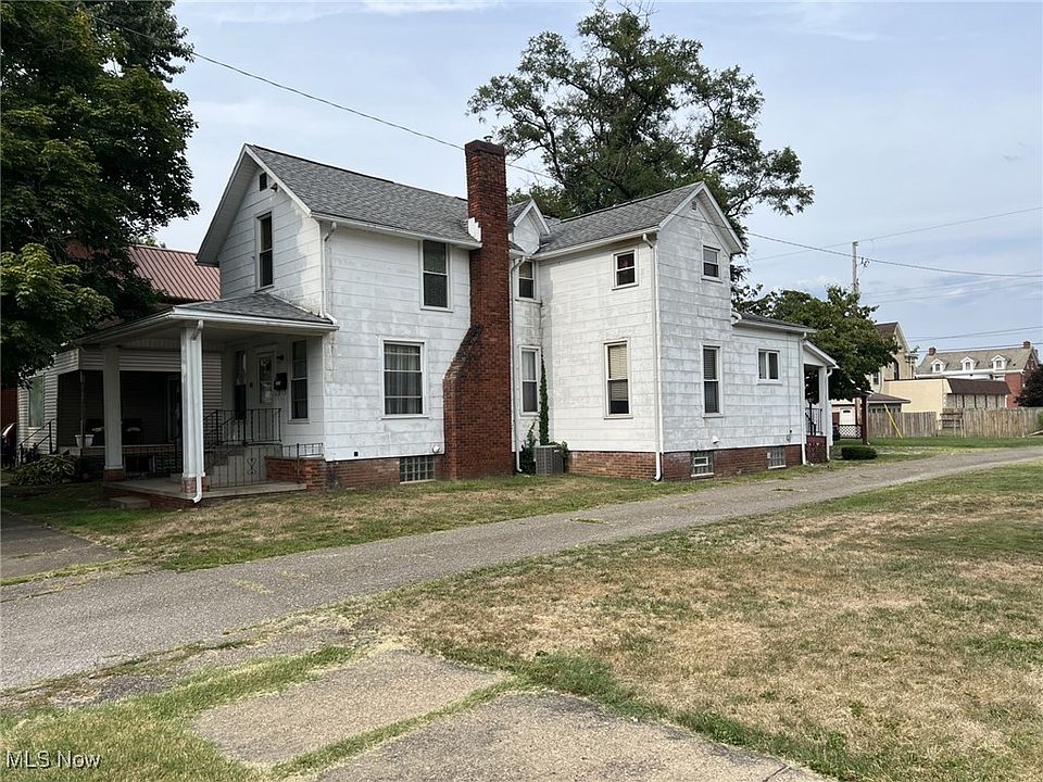 1st image of 633 Parrish St