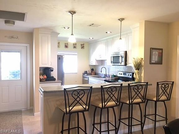 3rd image of 7029 Foxfire Dr