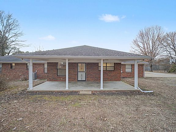 3rd image of 632 Cullum Rd