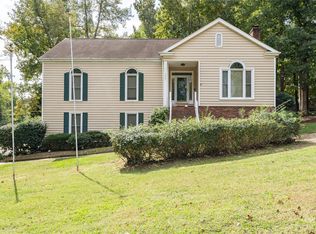 2001 Colony Hill Dr, Charlotte, NC 28214