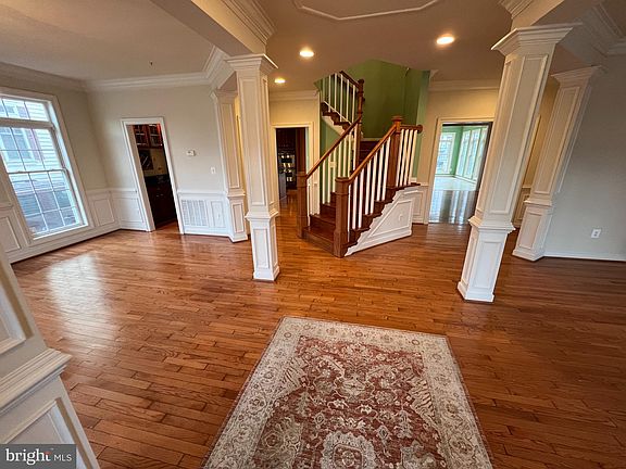 3rd image of 12904 Grand Elm St