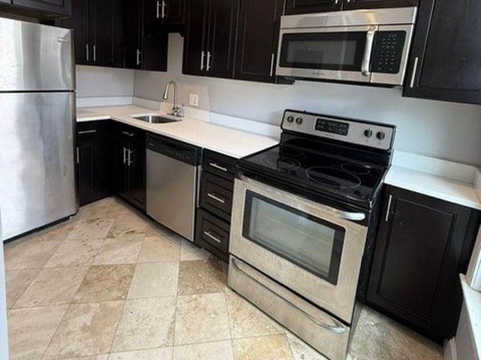 2nd image of 671 Massachusetts Ave APT 2