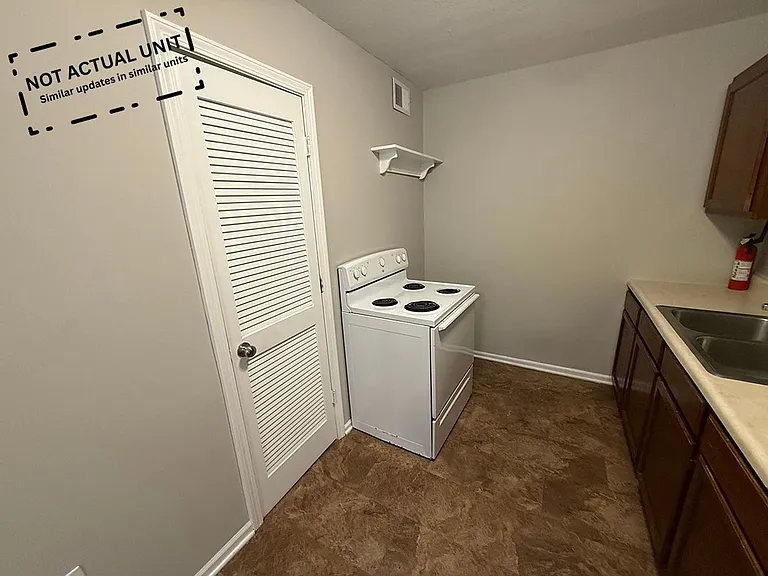1612 Richardson St #5 — Photo 6