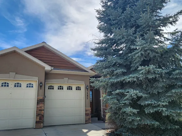 242 Crossroads Cir, Montrose, CO 81401