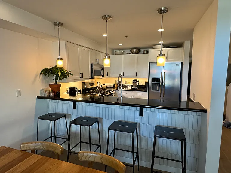 2412 Harrison St #203 — Photo 7