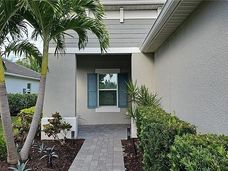 2305 Ariane Dr — Photo 3