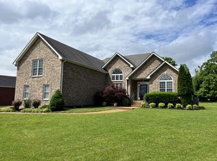100 Kensington Ct, Hendersonville, TN 37075
