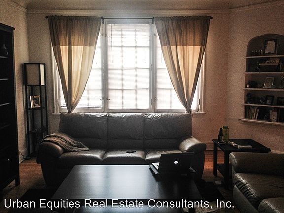 3rd image of 1643 W Touhy Ave APT 2N