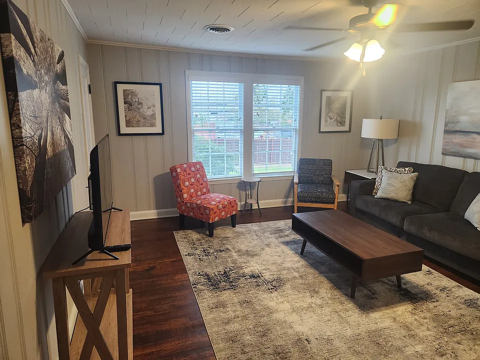 151 S Green St #3
