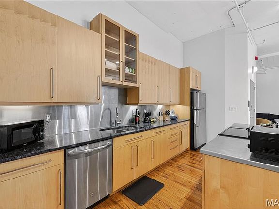 5th image of 1010 Saint Charles St APT 904