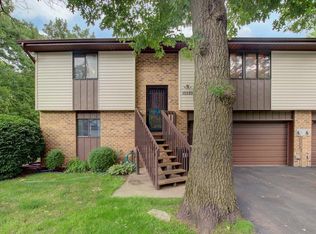 10520 Grouse Cir NW, Coon Rapids, MN 55433
