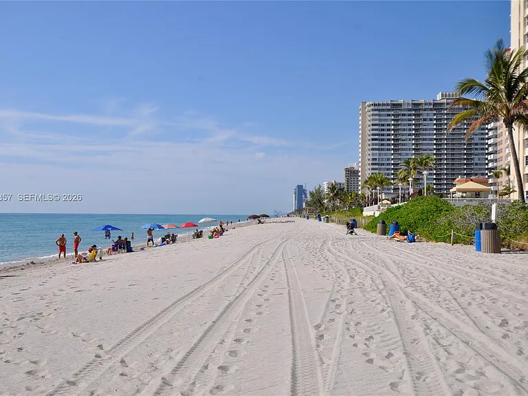 1865 S Ocean Dr #20H — Photo 15