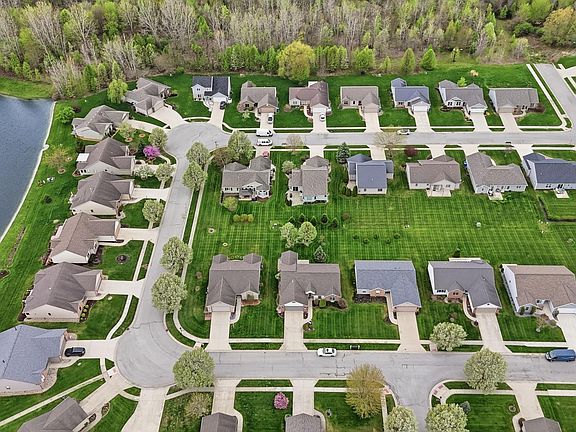 4th image of 15911 Classic Lake Dr