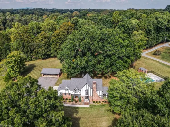 2555 Tobaccoville Rd, Rural Hall, NC 27045