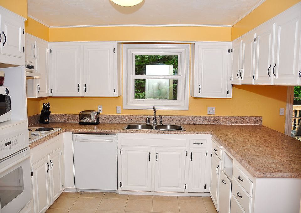 2nd image of 4265 NW Elmwood Dr