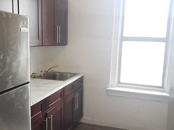 2nd image of 428 E 22nd St APT 5EE
