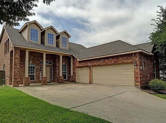 3rd image of 8405 La Quinta Ln