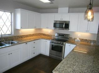 10139 Vine St, Lakeside, CA 92040