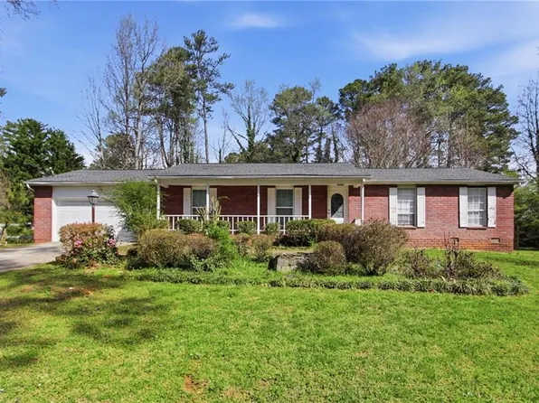 860 Regency Ct, Lawrenceville, GA 30044