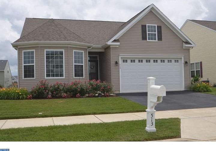 1st image of 513 Twining Ln