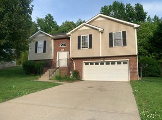 991 Hedge Apple Dr, Clarksville, TN 37040