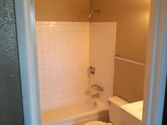 2nd image of 9639 Diamond Dr #C