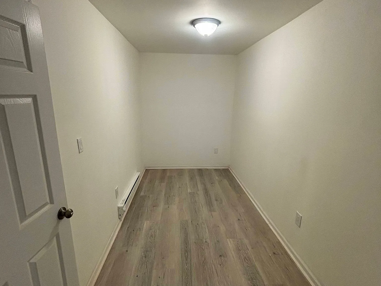 6117 Glenmore Ave — Photo 3