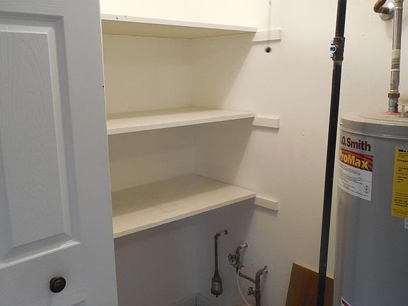 5th image of 408 Maplebrook Dr #408