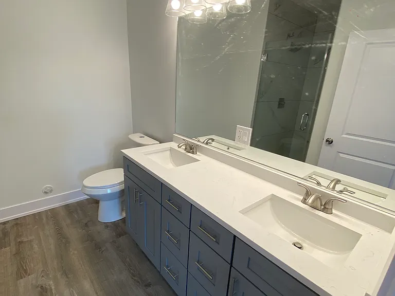4418 N Austin Ave #101 — Photo 12