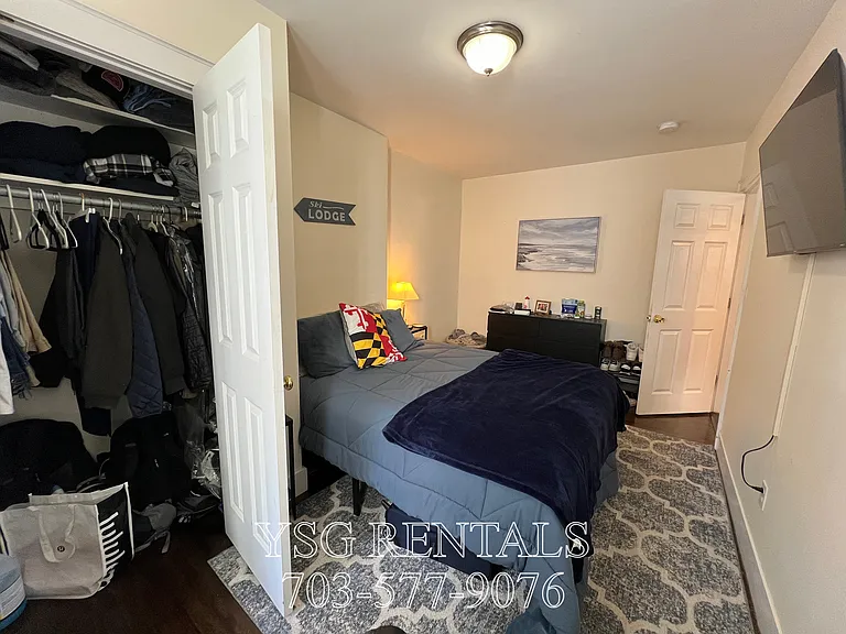 237 Everett St #237 — Photo 23