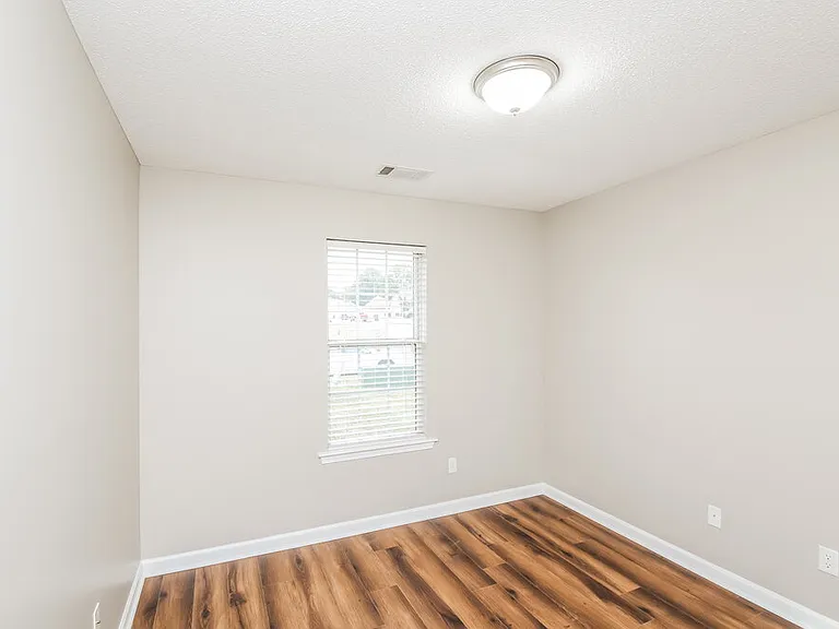 355 Village Dr — Photo 14